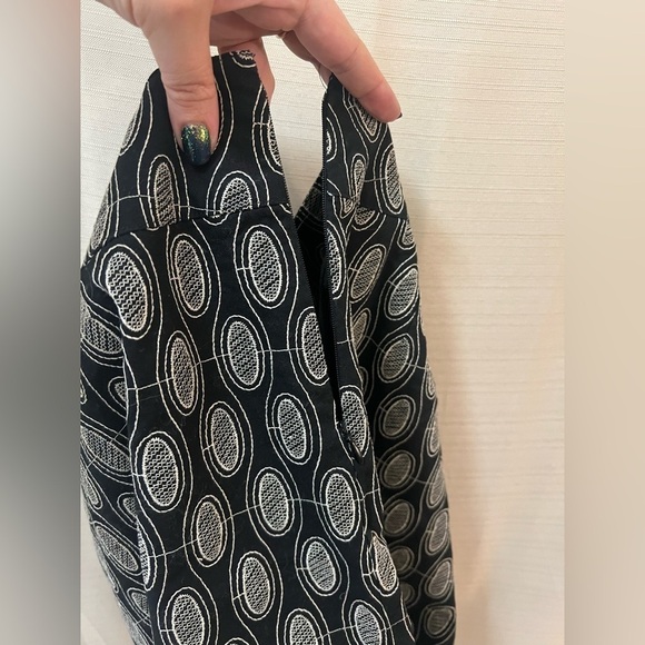 ⚫️ BOGO Ann Taylor loft women’s mini skirt black and white embroidered side 6 - Picture 2 of 7